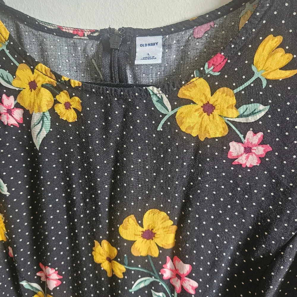 Old Navy Family Photo Dress - Picture 3 of 3